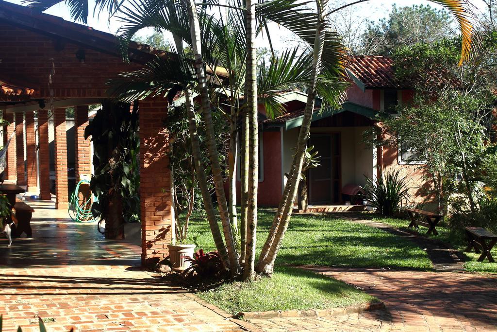 Chacara Ando Bed And Breakfast Aguas de Santa Barbara Bagian luar foto